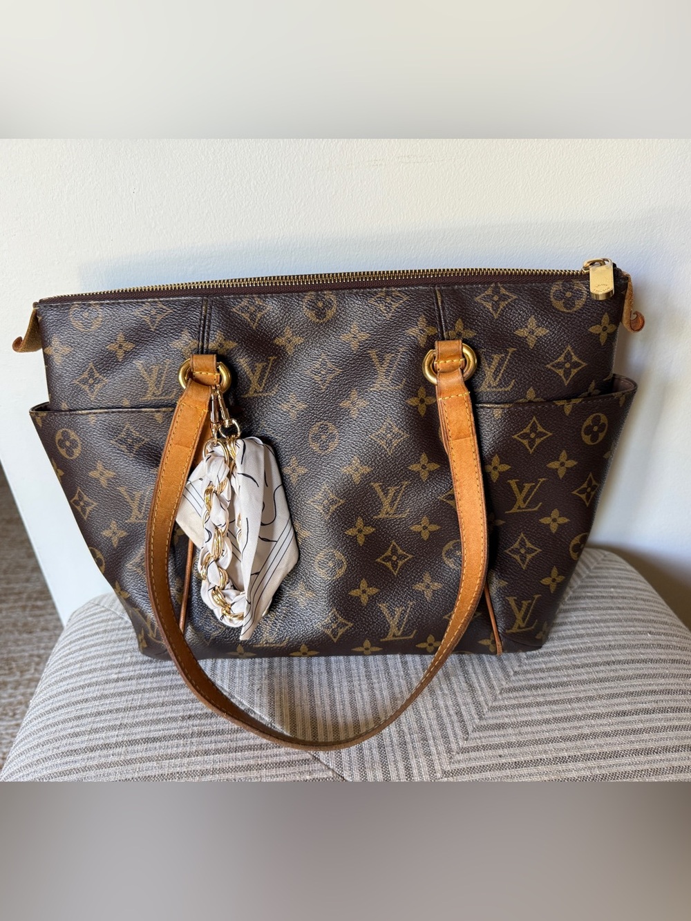 AUTHENTIC Louis Vuitton Totally PM Tote w/ COA, Dust Bag